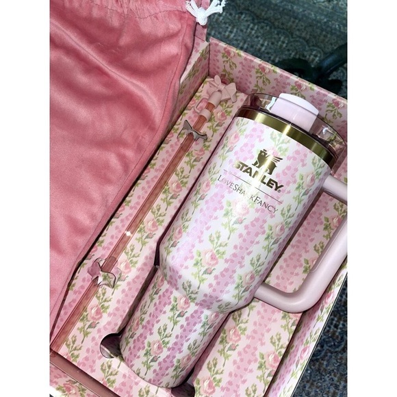 Stanley Pink Floral Thermos - Picture 1 of 6